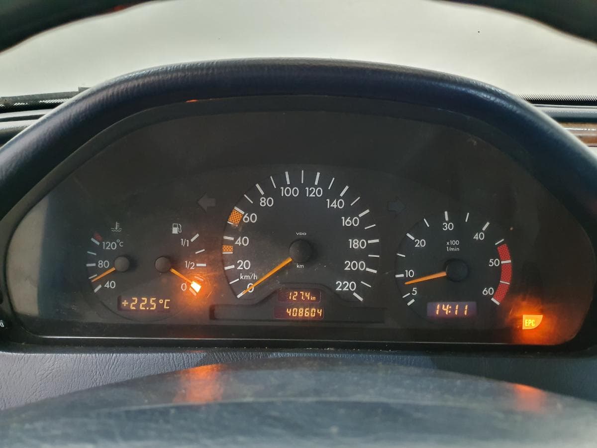 Mercedes-Benz C220 CDI · Ano 1998 — image 27