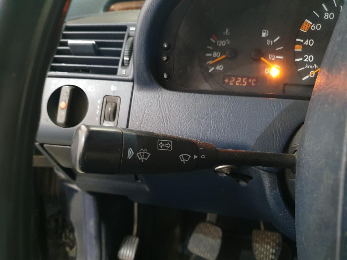 Mercedes-Benz C220 CDI · Ano 1998 — image 29