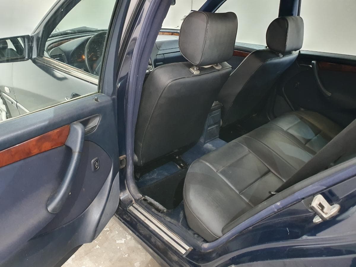 Mercedes-Benz C220 CDI · Ano 1998 — image 32