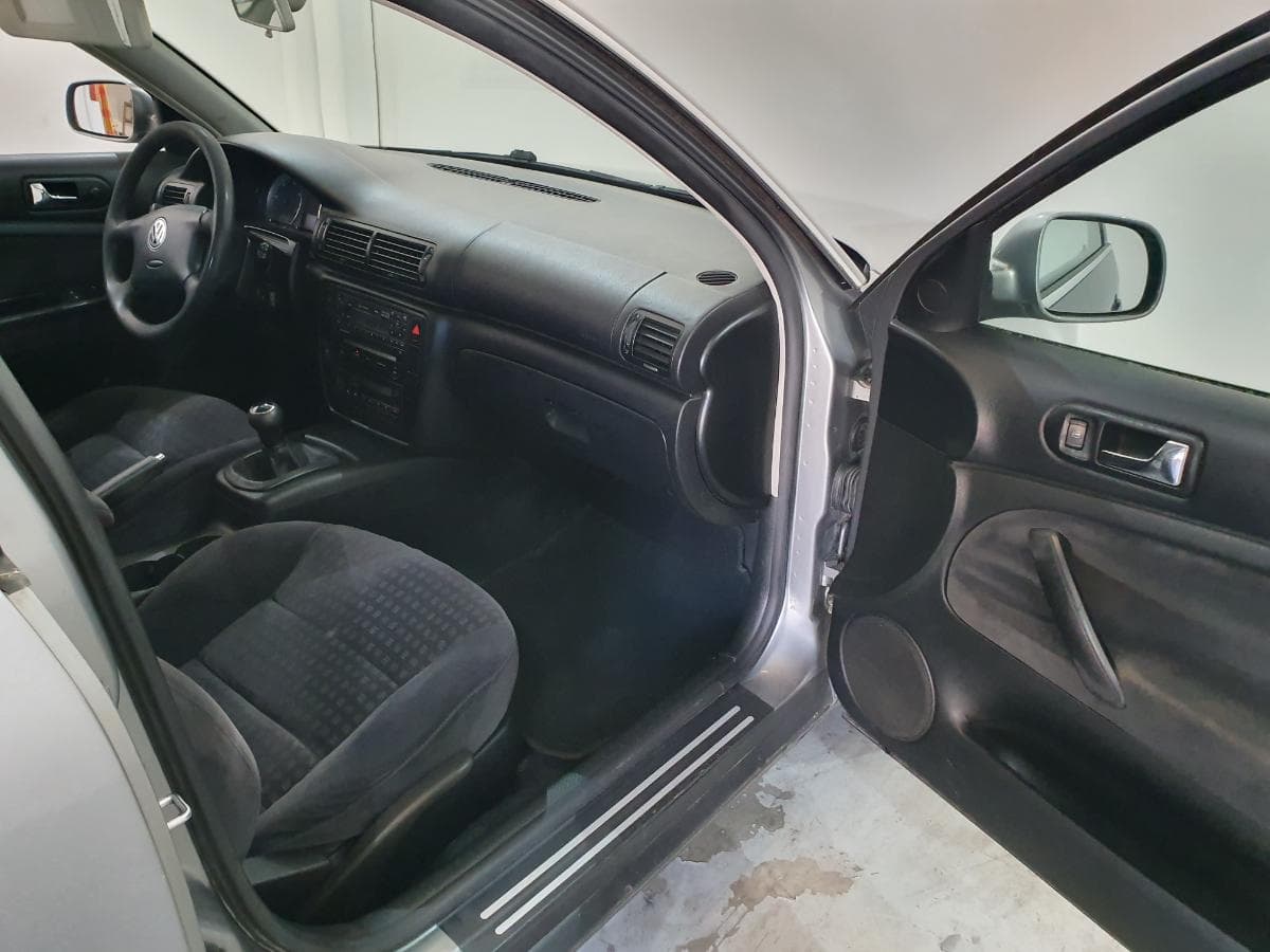 Volkswagen Passat 1.9 TDI · Ano 2001 — imagen 18