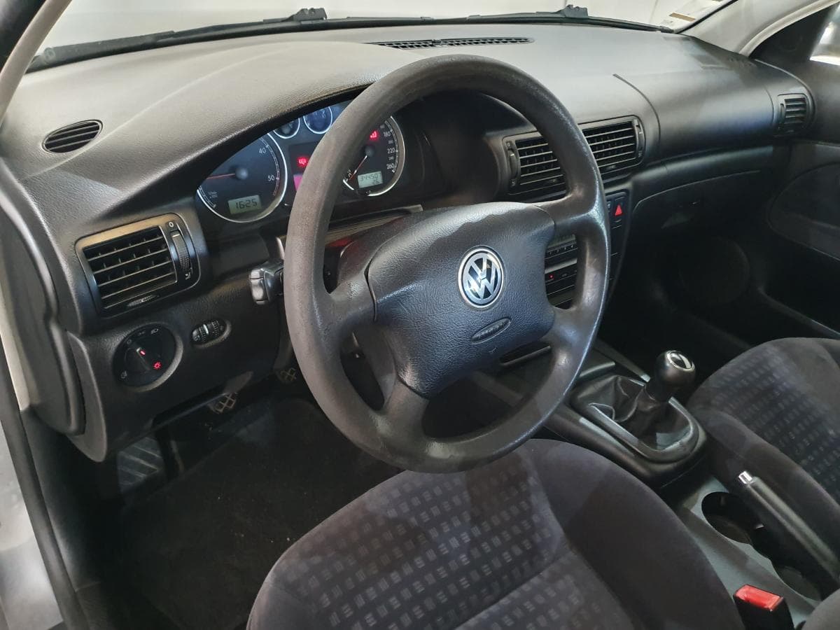Volkswagen Passat 1.9 TDI · Ano 2001 — imagen 33