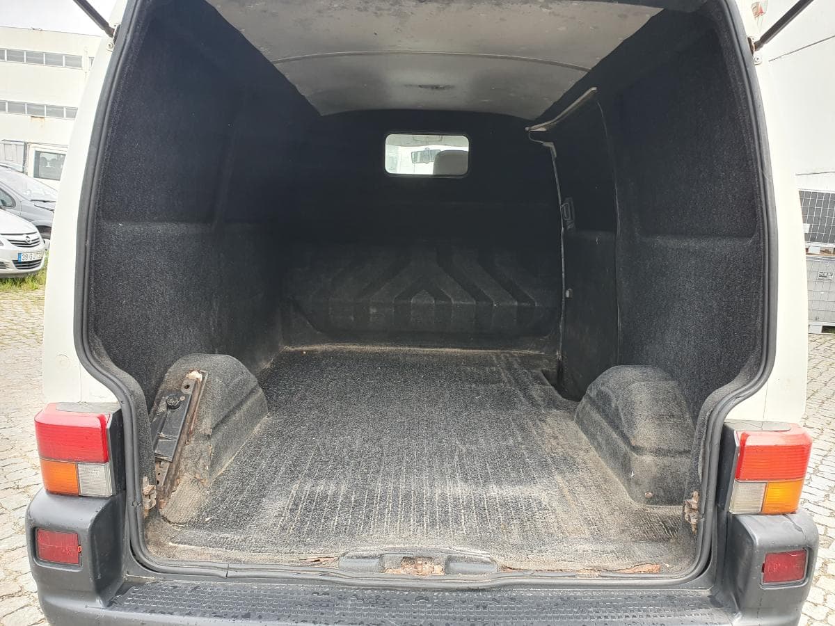 Volkswagen Transporter 2.5 TDI · Ano 2003 — image 7
