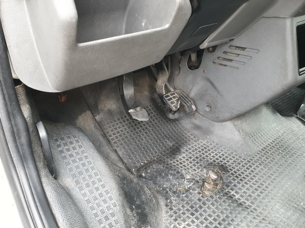 Volkswagen Transporter 2.5 TDI · Ano 2003 — image 33