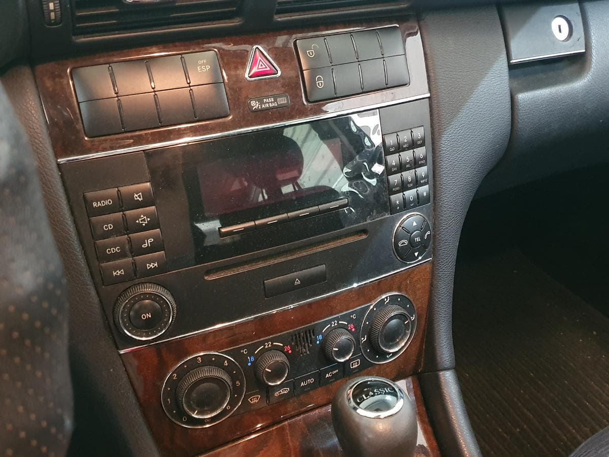 Mercedes-Benz C200 CDI · Ano 2004 — imagen 34