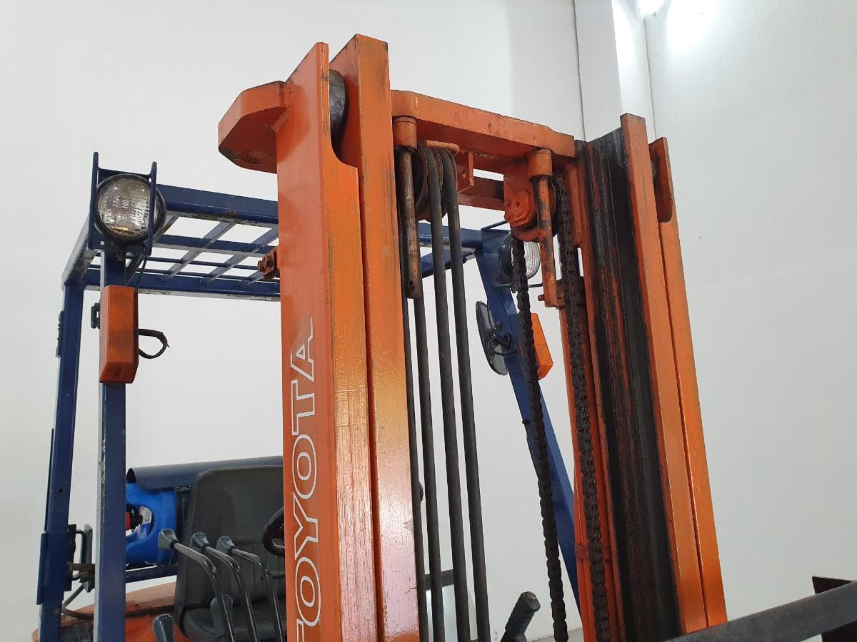 Empilhador Toyota 1500 KG — imagen 4