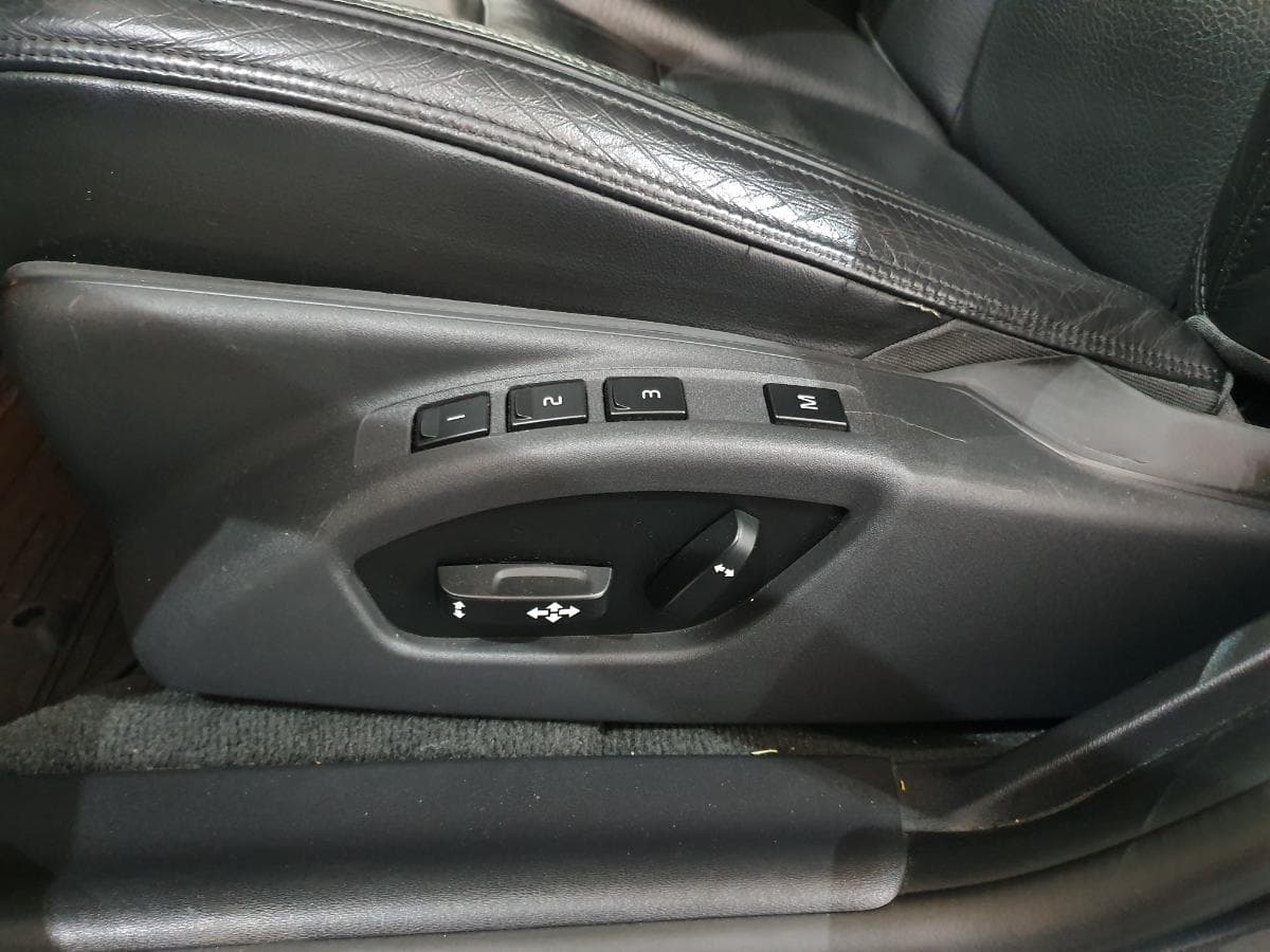 Volvo V60 2.0 · Ano 2011 — imagen 28