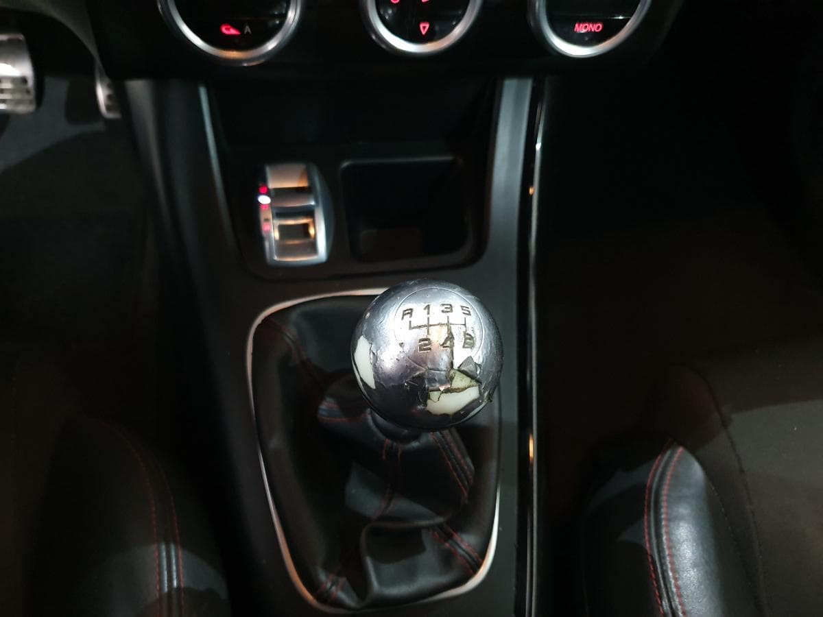 Alfa Romeo Giulietta 1.6 JTD · Ano 2012 — imagen 34