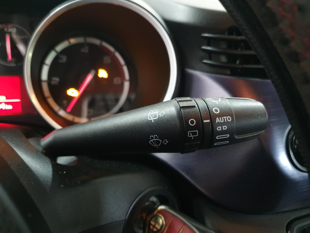 Alfa Romeo Giulietta 1.6 JTD · Ano 2012 — imagen 37