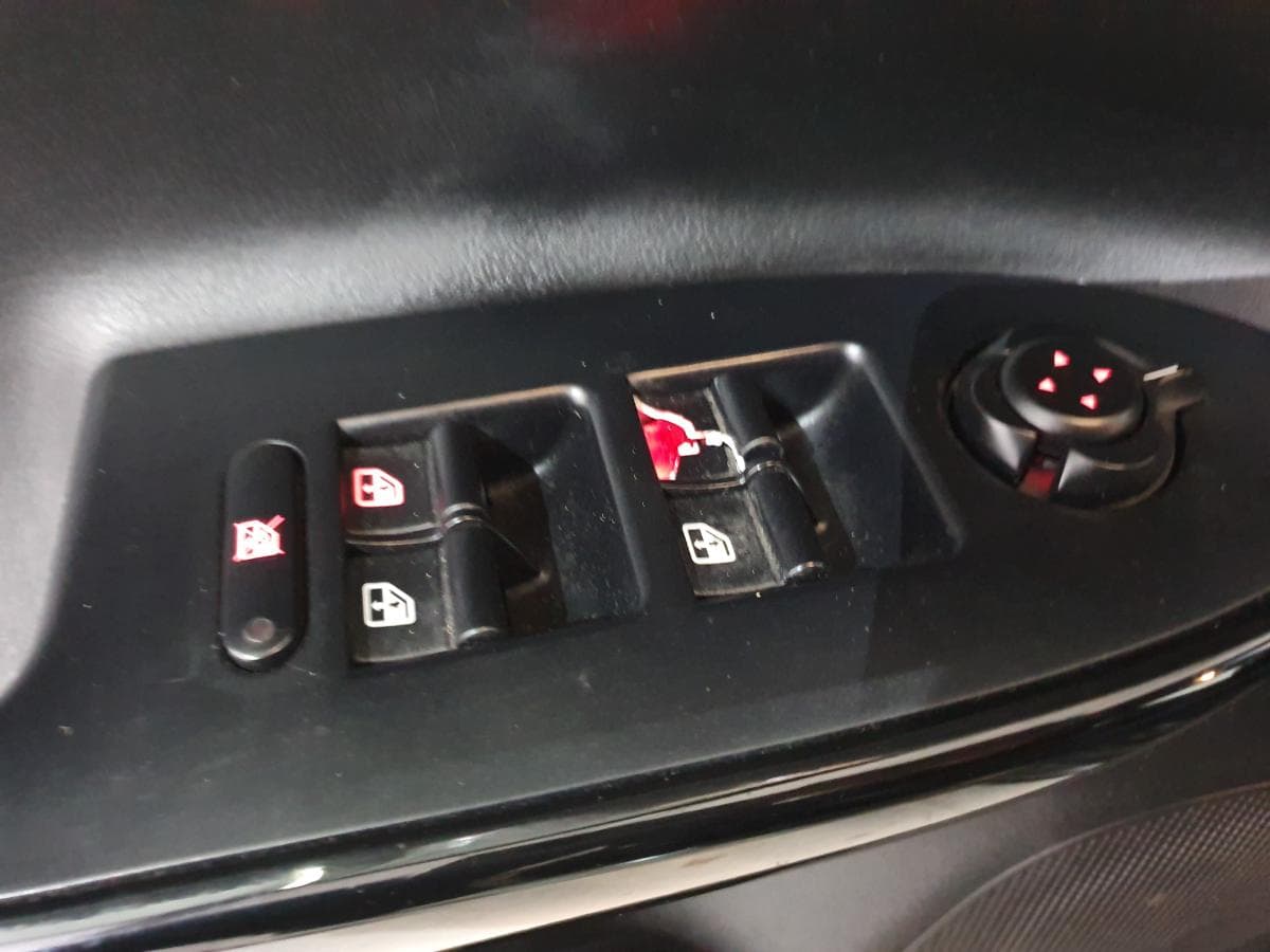 Alfa Romeo Giulietta 1.6 JTD · Ano 2012 — imagen 38