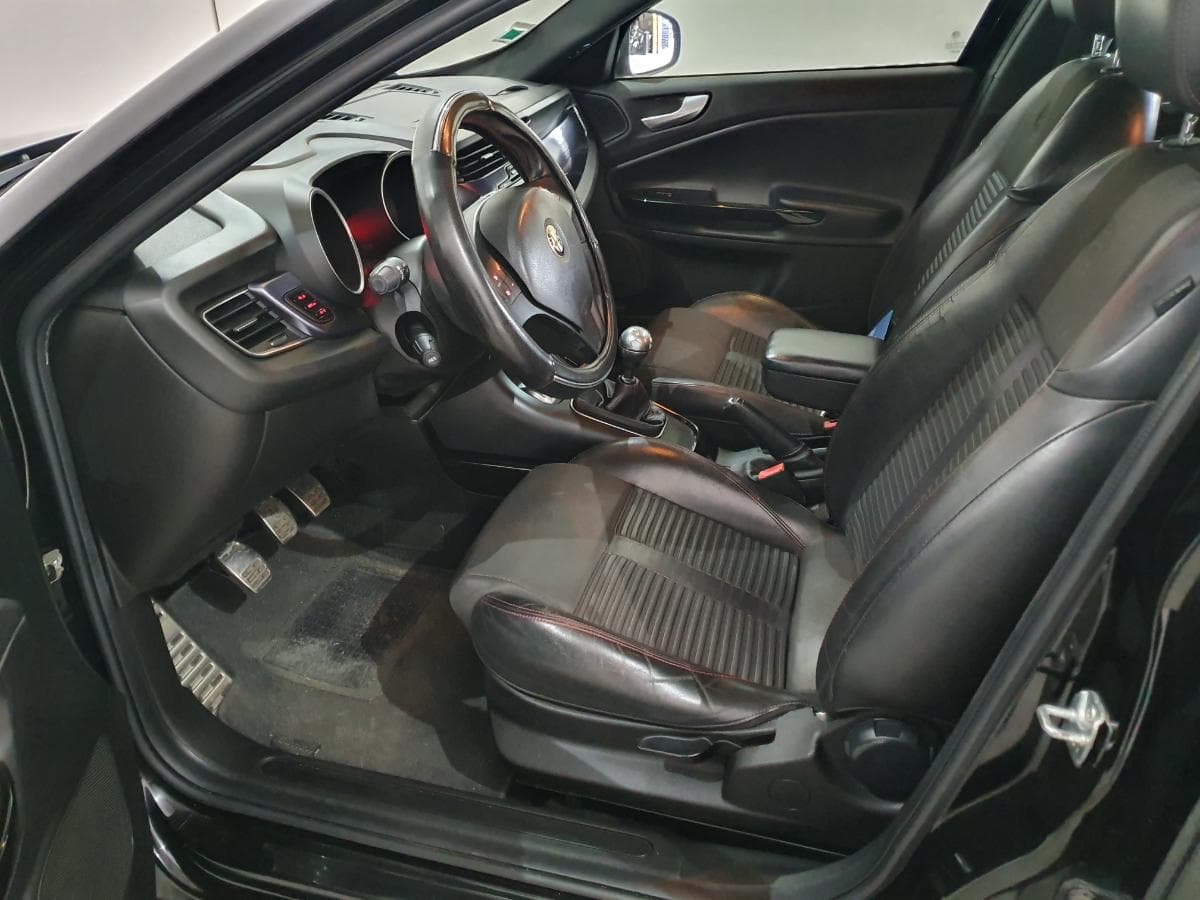 Alfa Romeo Giulietta 1.6 JTD · Ano 2012 — imagen 41