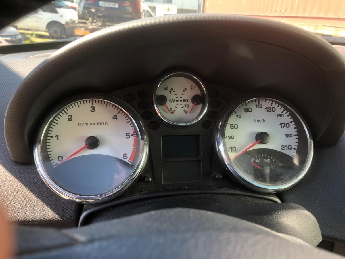 Peugeot 207 SW · Ano 2008 — image 20