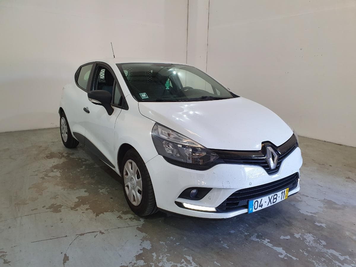 Renault Clio 1.5 DCI · Ano 2019 — image 6