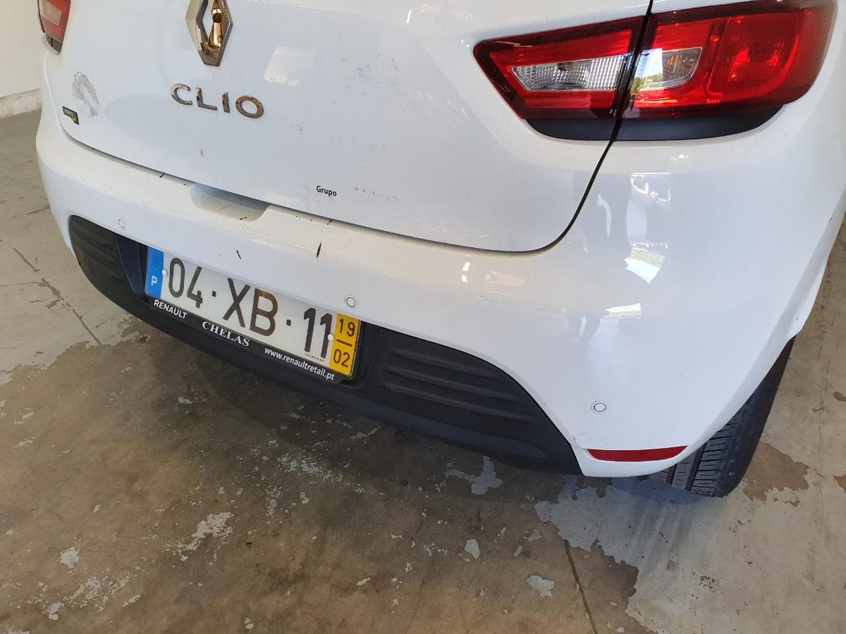 Renault Clio 1.5 DCI · Ano 2019 — image 7
