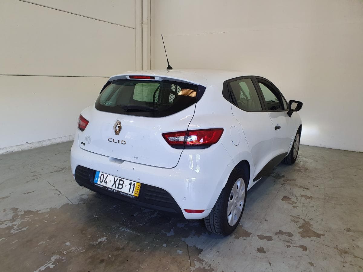 Renault Clio 1.5 DCI · Ano 2019 — image 12