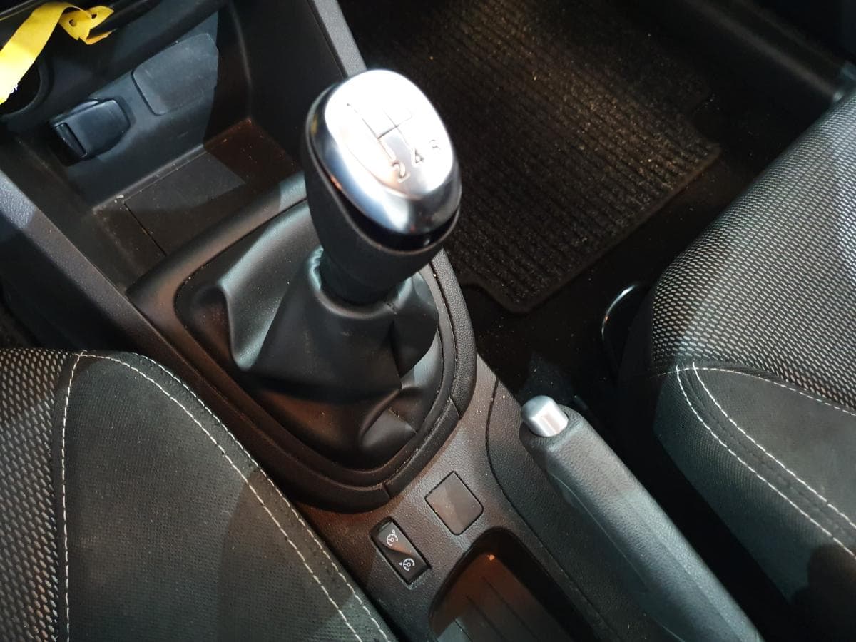 Renault Clio 1.5 DCI · Ano 2019 — image 30