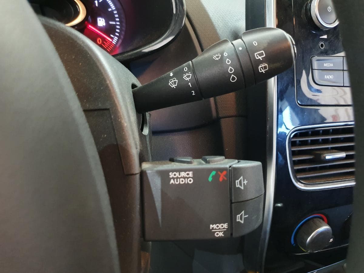 Renault Clio 1.5 DCI · Ano 2019 — image 34
