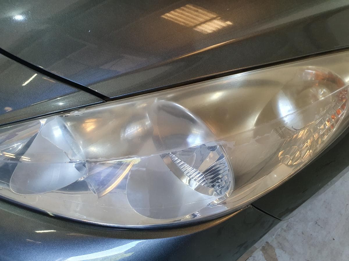 Peugeot 207 1.4 HDI · Ano 2006 — image 2