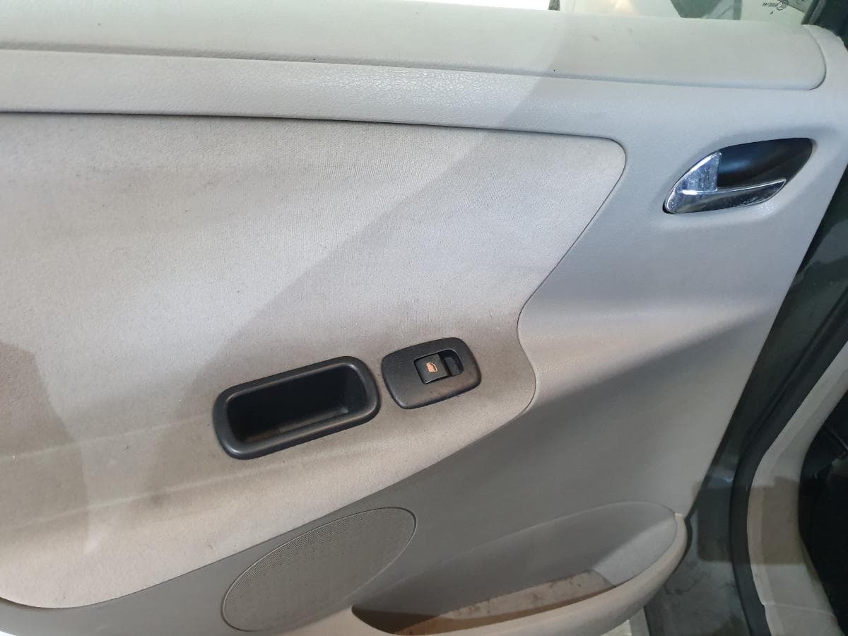 Peugeot 207 1.4 HDI · Ano 2006 — image 15