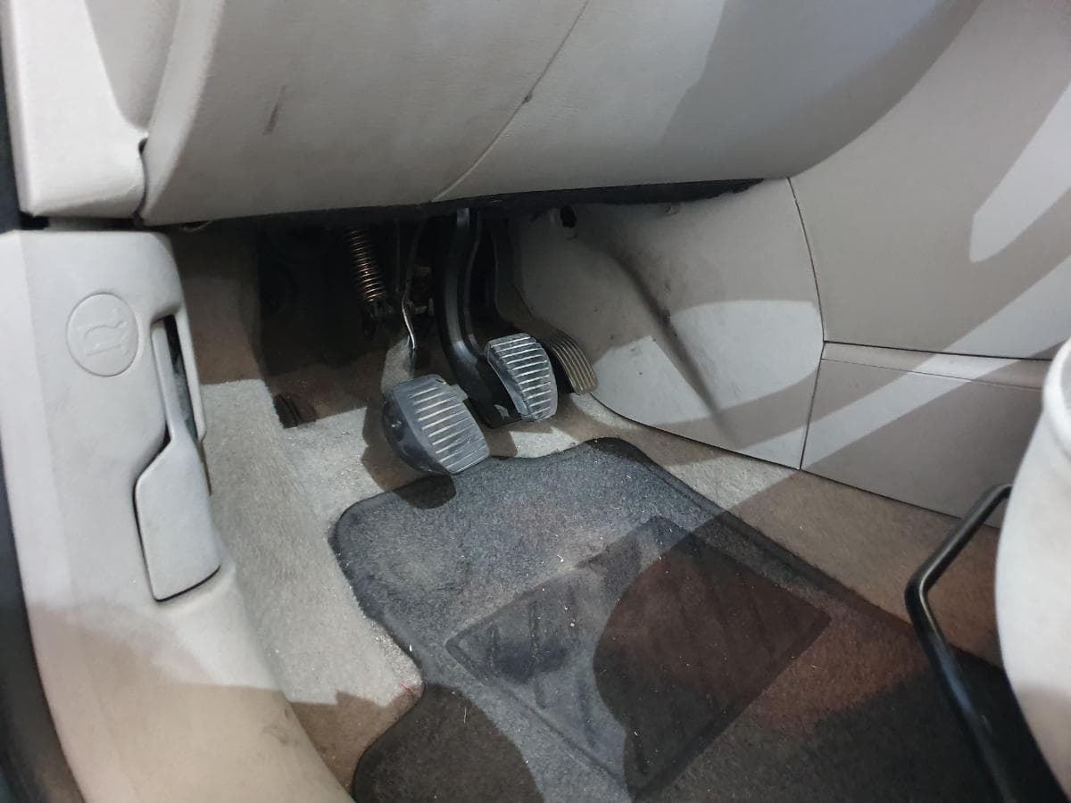Peugeot 207 1.4 HDI · Ano 2006 — image 18