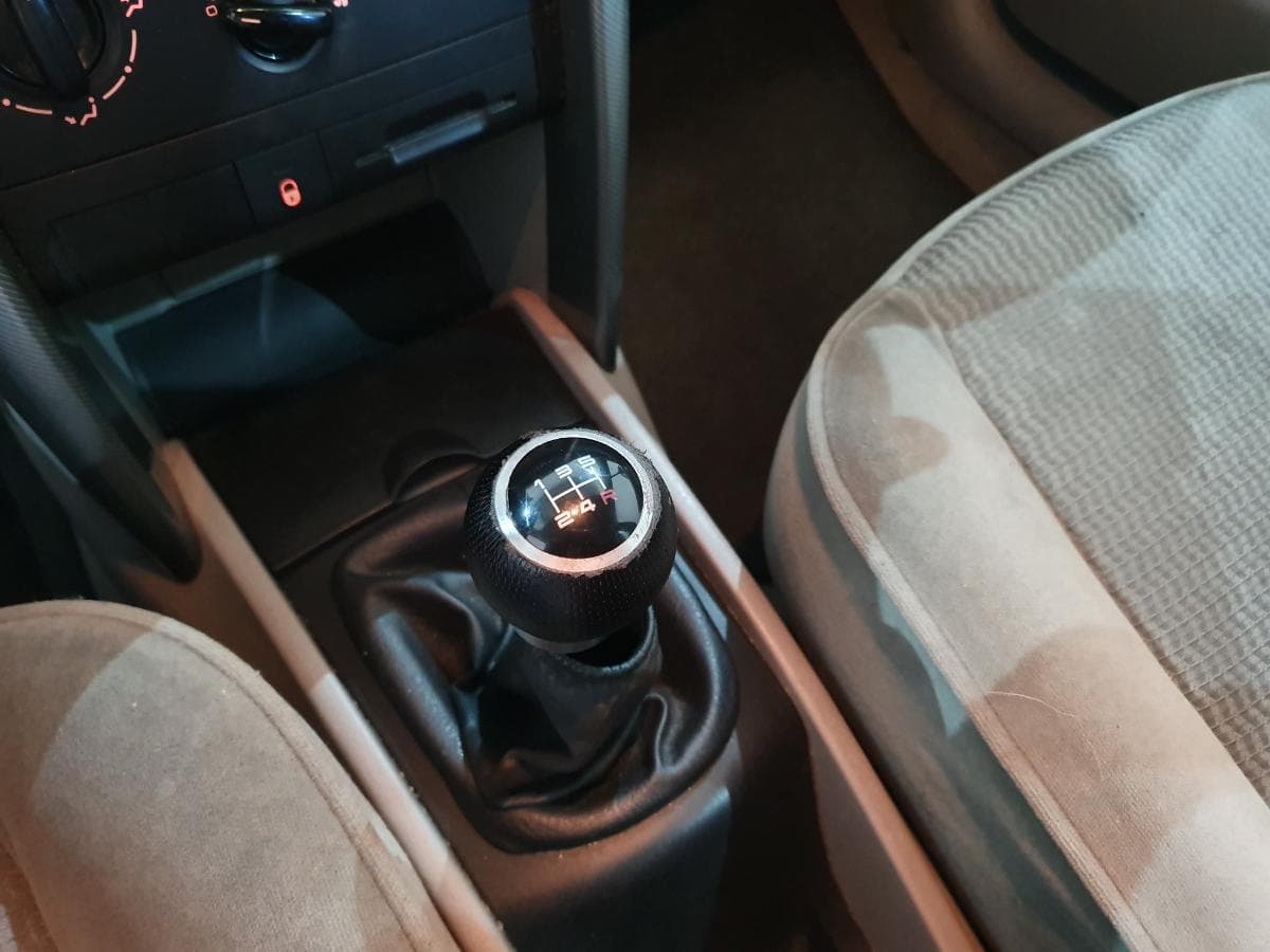 Peugeot 207 1.4 HDI · Ano 2006 — image 23