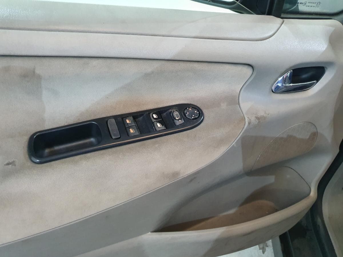 Peugeot 207 1.4 HDI · Ano 2006 — image 27