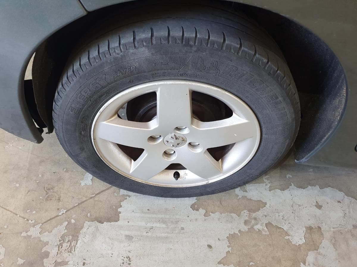 Peugeot 207 1.4 HDI · Ano 2006 — image 31