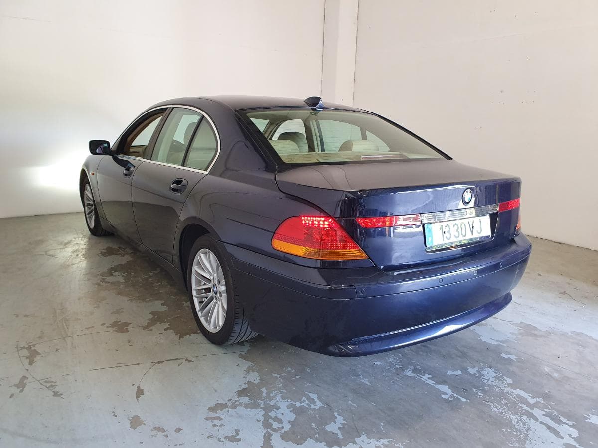 BMW 730D · Ano 2003 — image 7