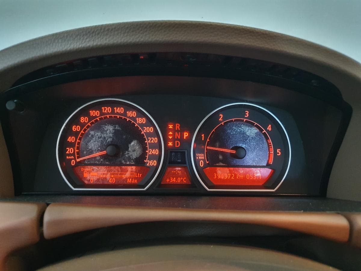 BMW 730D · Ano 2003 — image 28