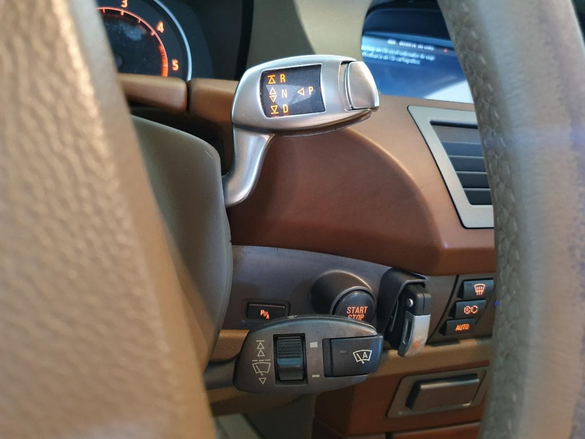 BMW 730D · Ano 2003 — image 30