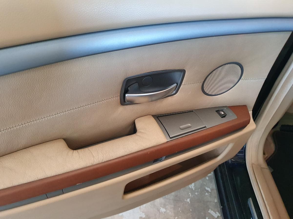 BMW 730D · Ano 2003 — image 37
