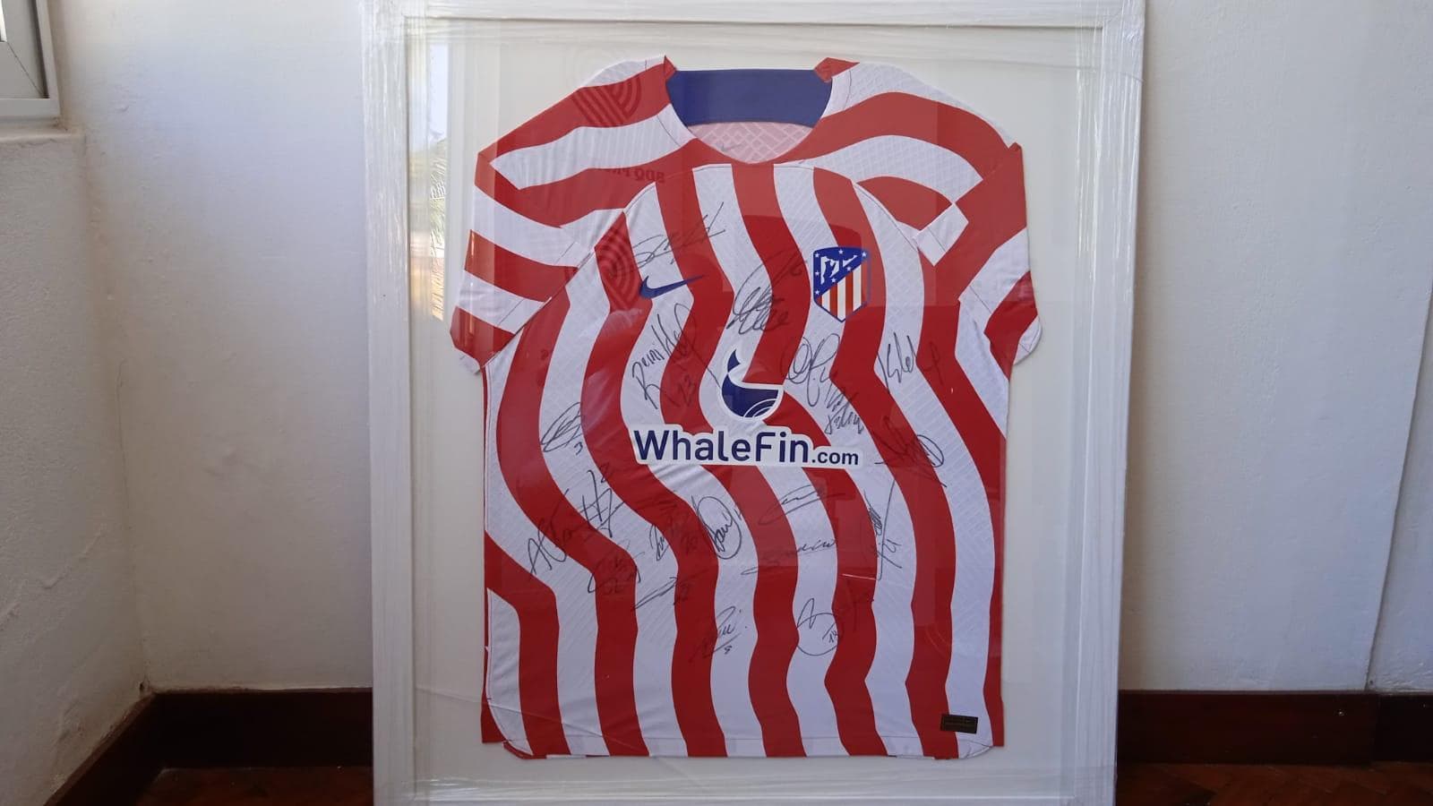 Camisola de Reinildo Mandava Assinada pelos Jogadores do Club Atlético de Madrid — imagen 2