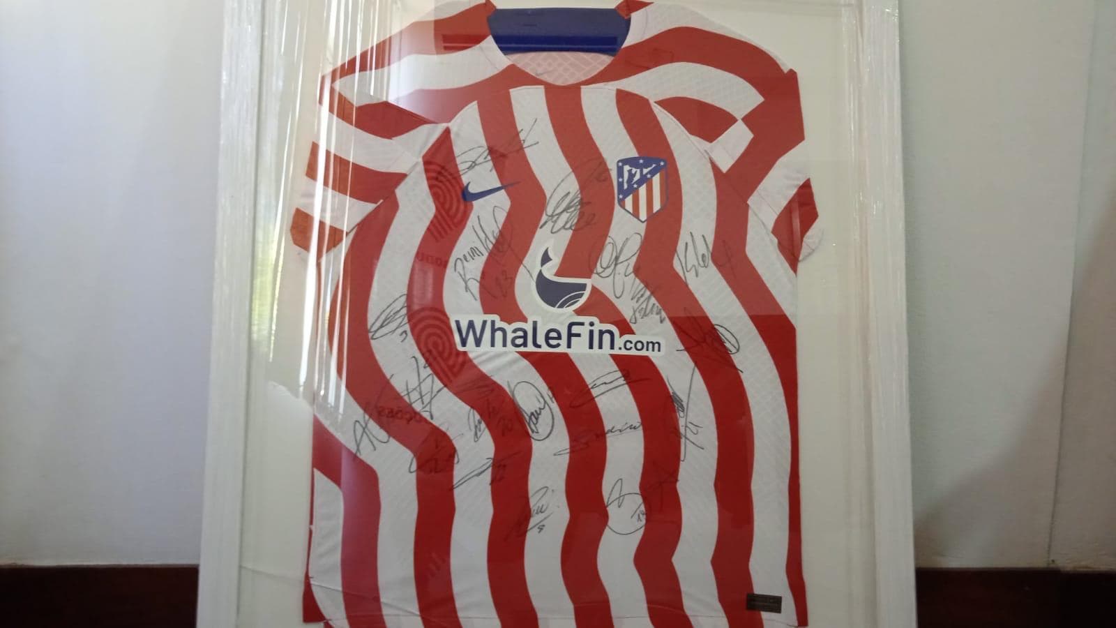 Camisola de Reinildo Mandava Assinada pelos Jogadores do Club Atlético de Madrid — imagen 3