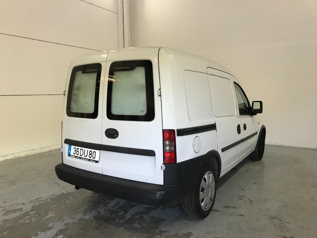 Opel Combo 1.3CDTI · Ano 2007 — image 11