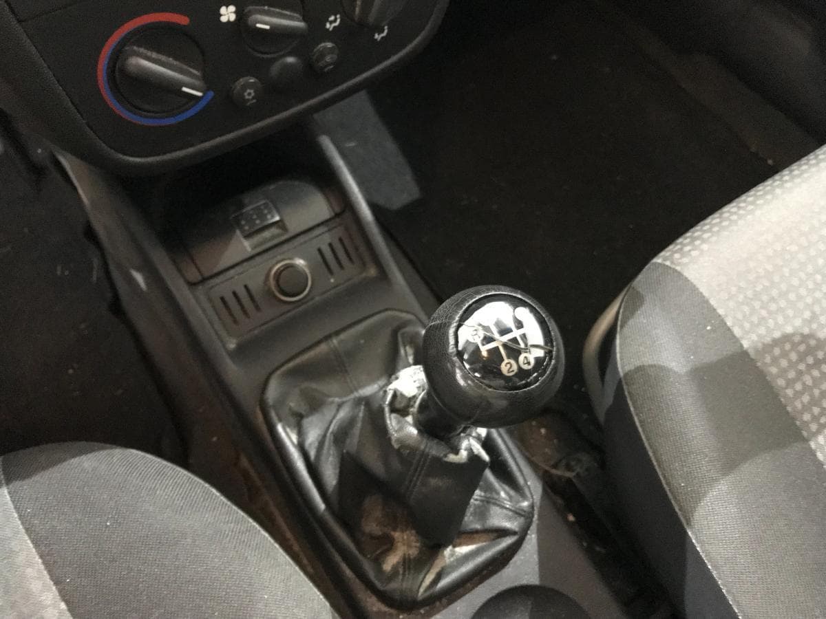 Opel Combo 1.3CDTI · Ano 2007 — image 24