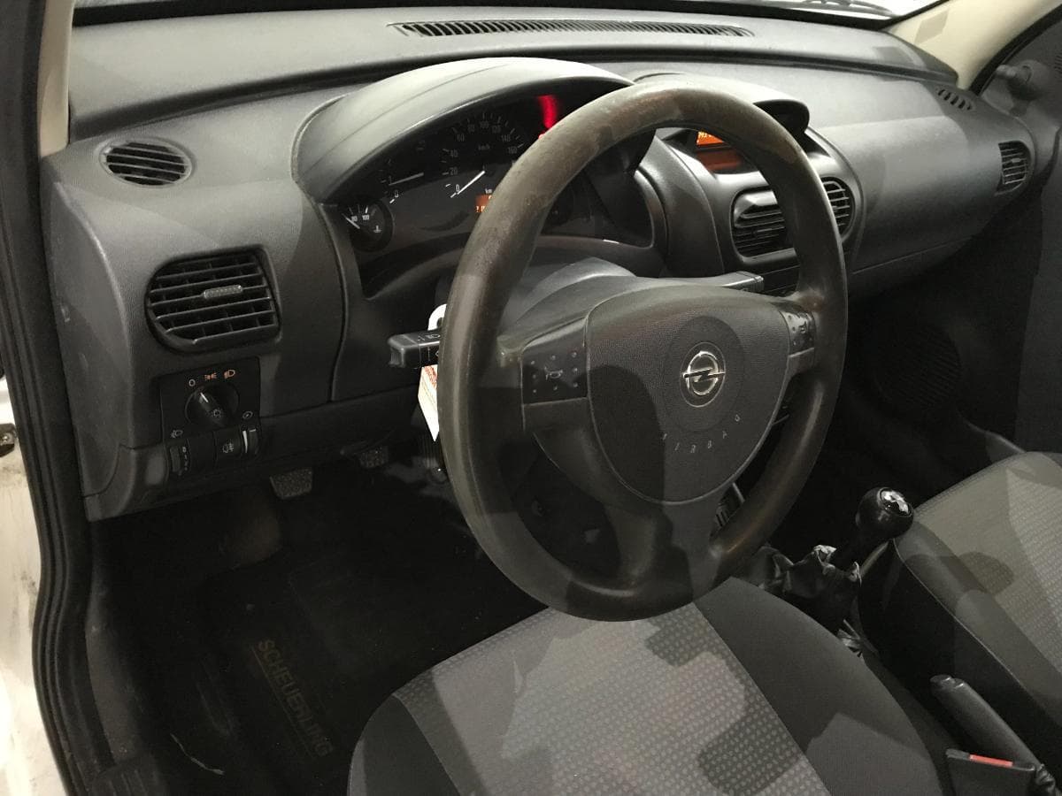 Opel Combo 1.3CDTI · Ano 2007 — image 26