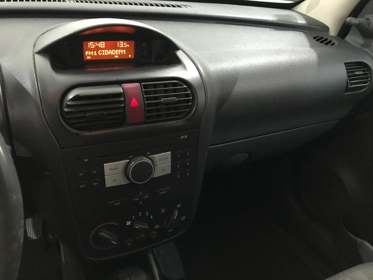 Opel Combo 1.3CDTI · Ano 2007 — image 32