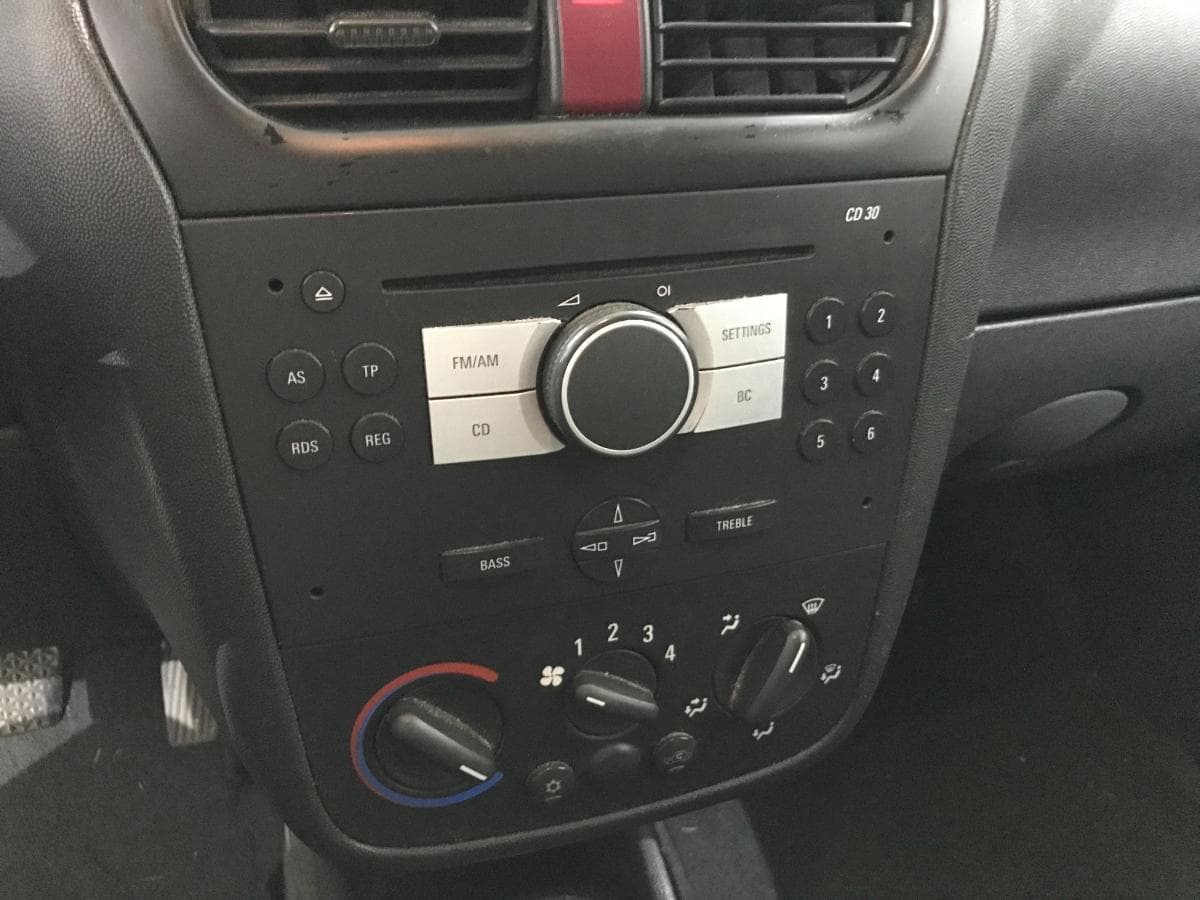 Opel Combo 1.3CDTI · Ano 2007 — image 33