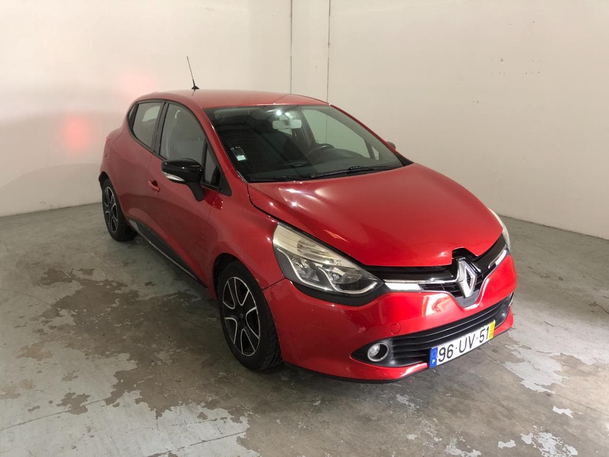 Renault Clio 1.5 DCI · Ano 2013 — imagen 1