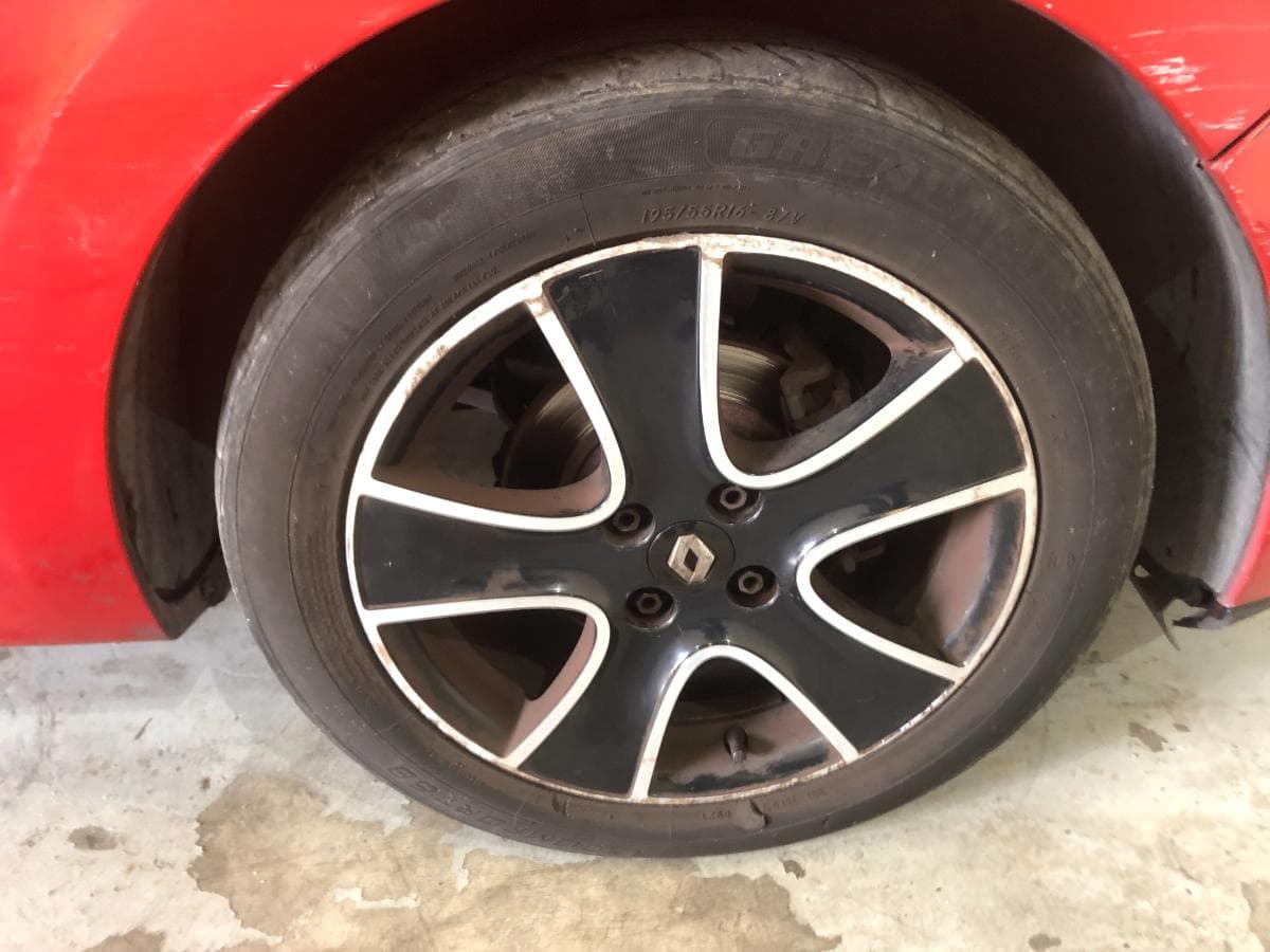 Renault Clio 1.5 DCI · Ano 2013 — imagen 12