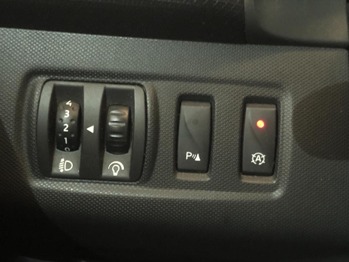 Renault Clio 1.5 DCI · Ano 2013 — imagen 26