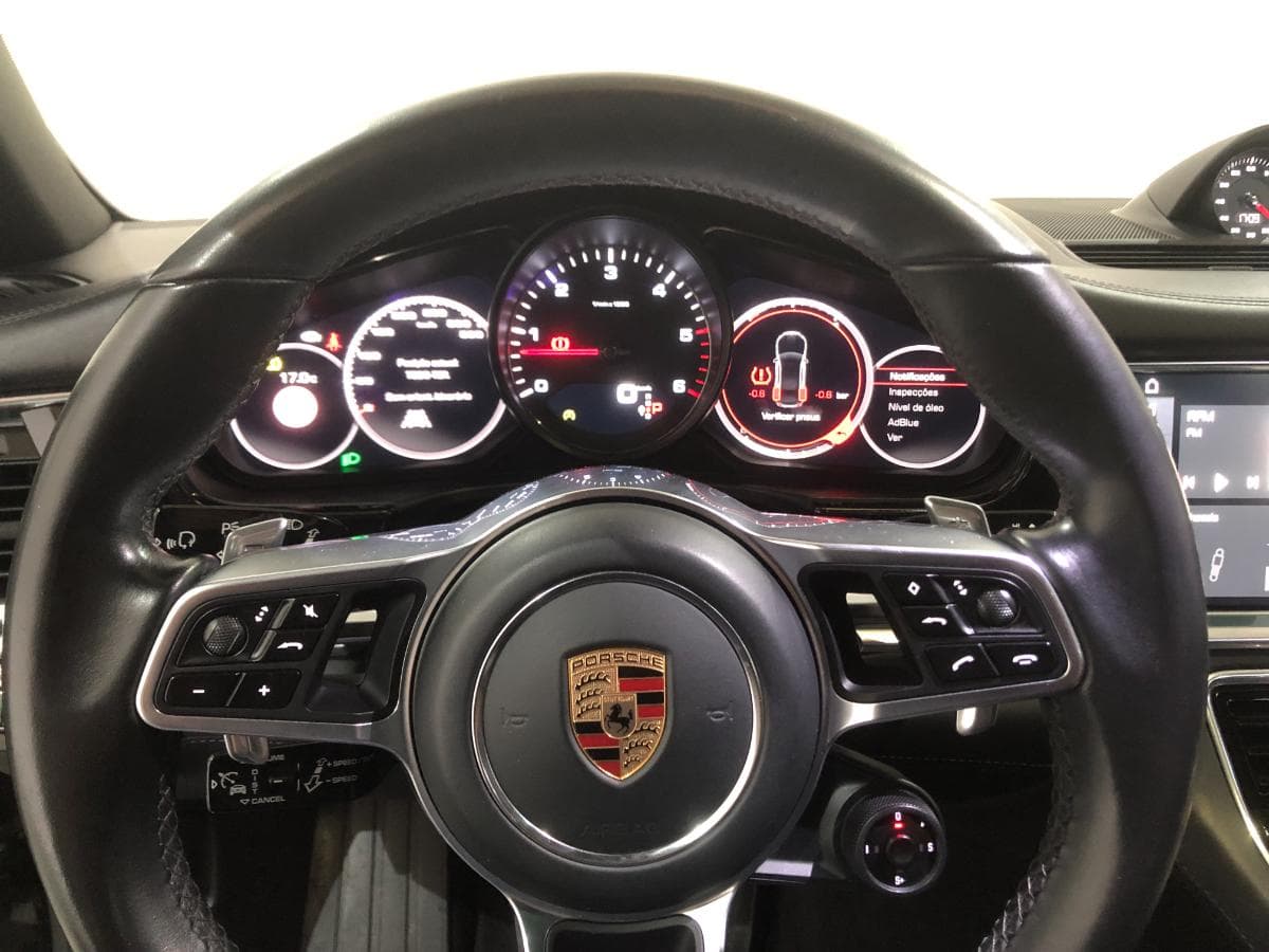 Porsche Panamera 4S · Ano 2017 — imagen 44
