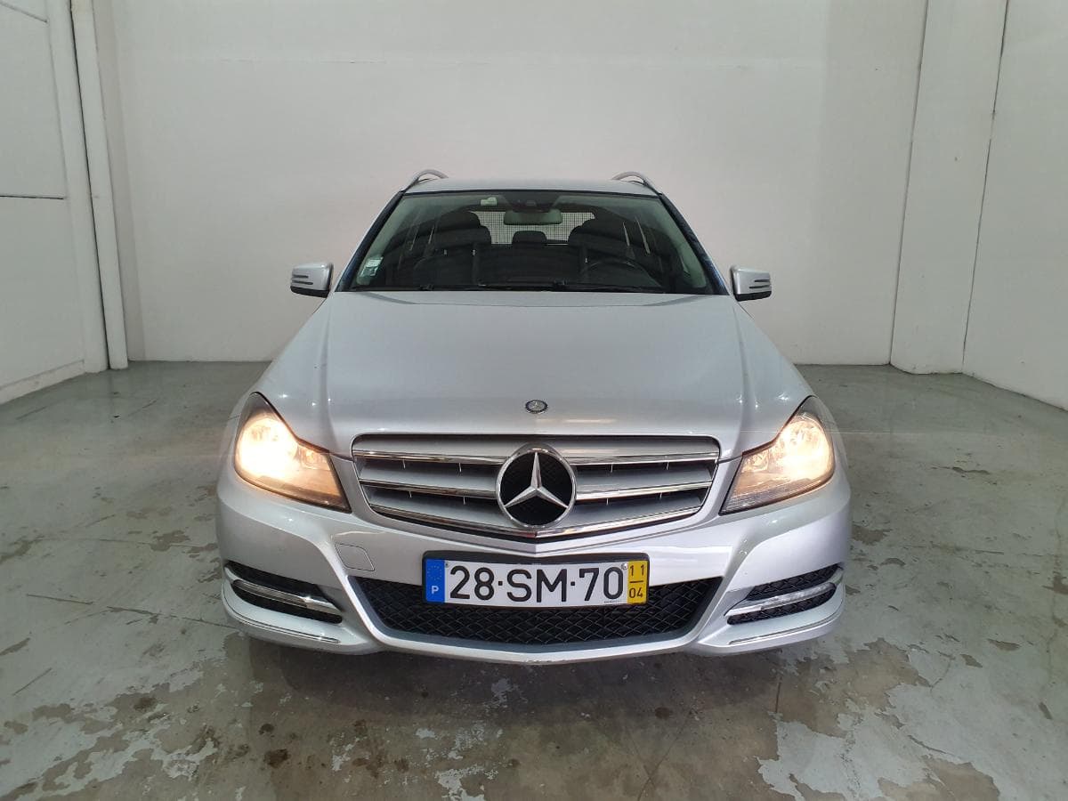 Mercedes-Benz C220 CDI · Ano 2011 — imagen 4
