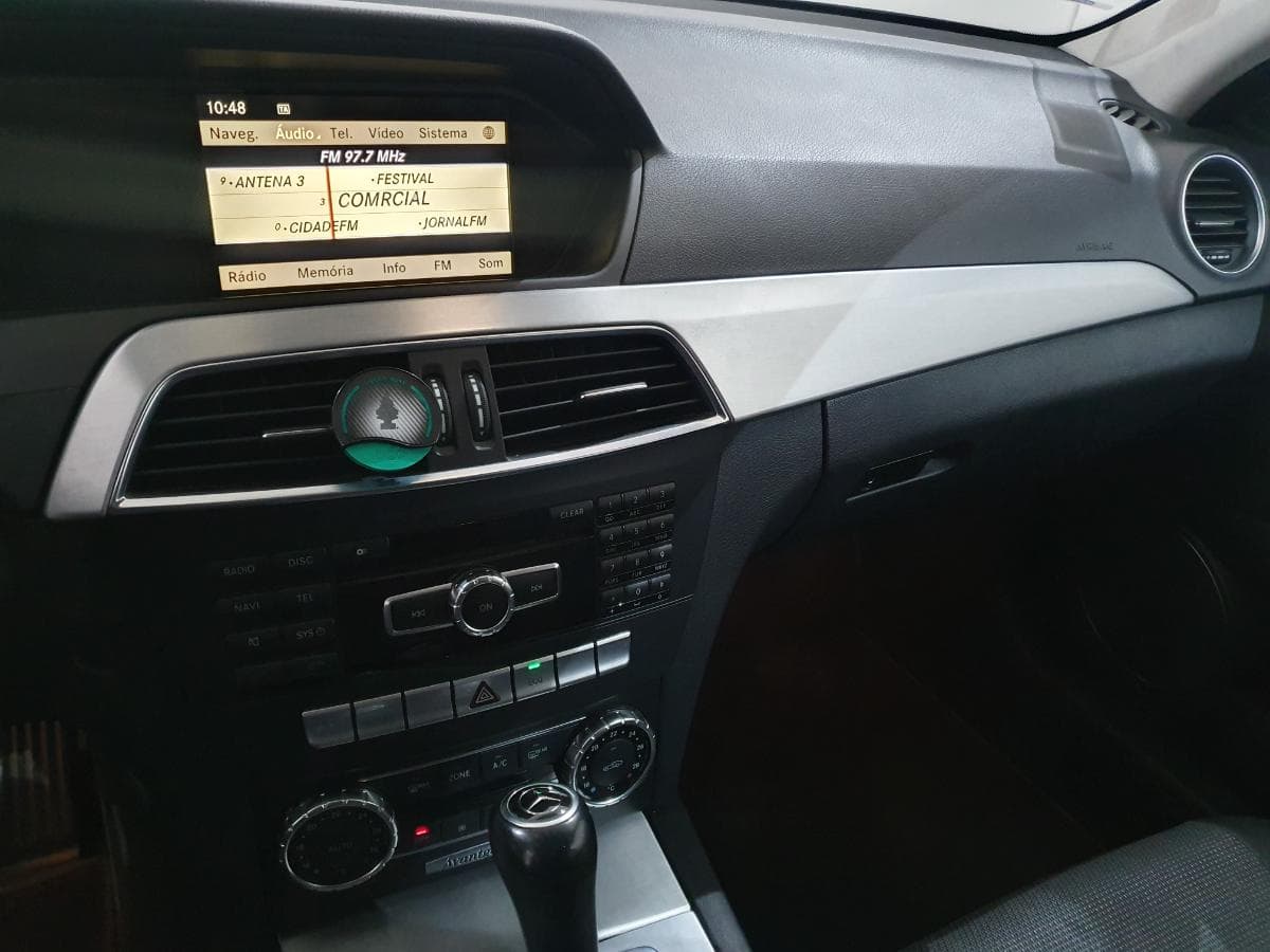 Mercedes-Benz C220 CDI · Ano 2011 — imagen 35