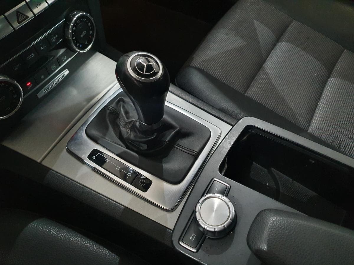 Mercedes-Benz C220 CDI · Ano 2011 — imagen 38