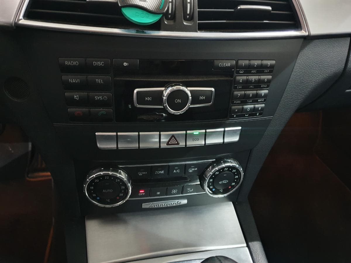 Mercedes-Benz C220 CDI · Ano 2011 — imagen 40