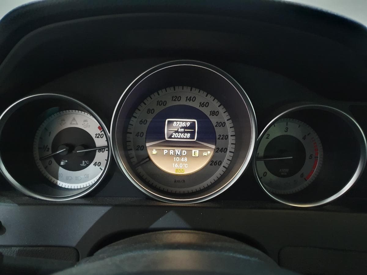 Mercedes-Benz C220 CDI · Ano 2011 — imagen 44