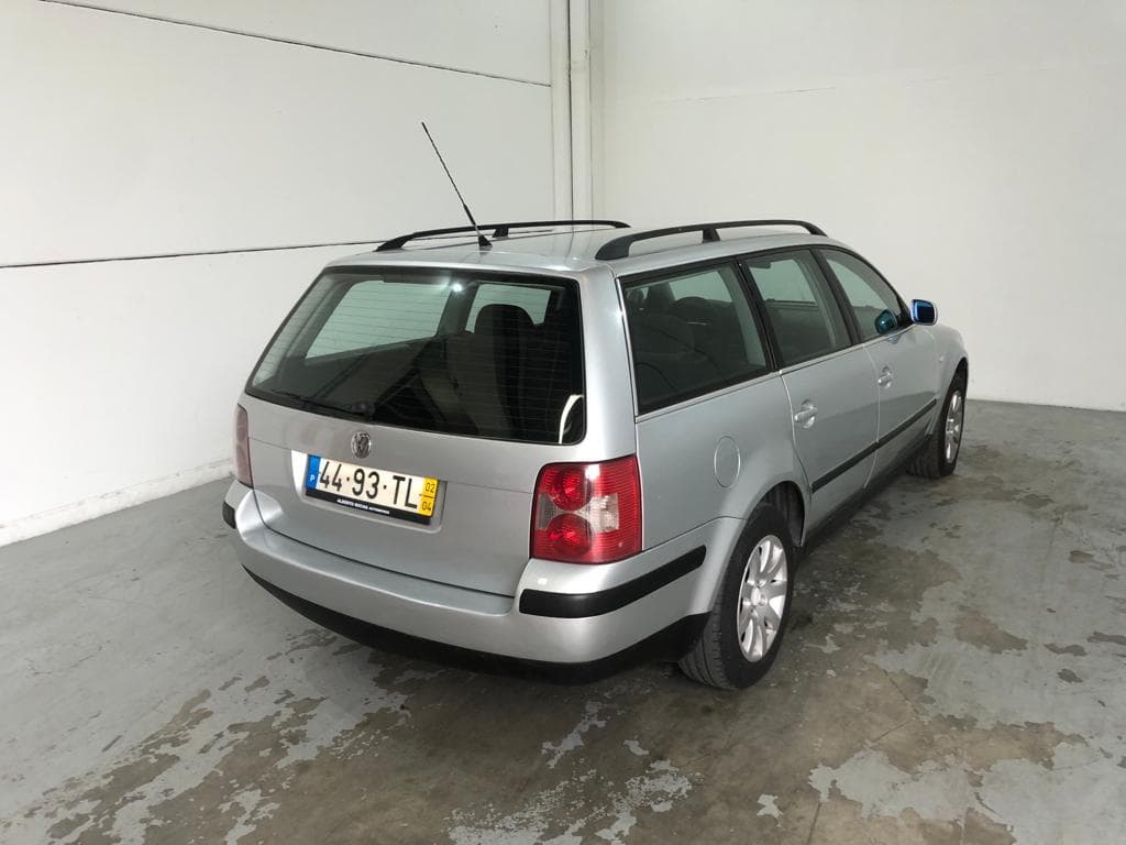 Volkswagen Passat TDI · Ano 2002 — image 10