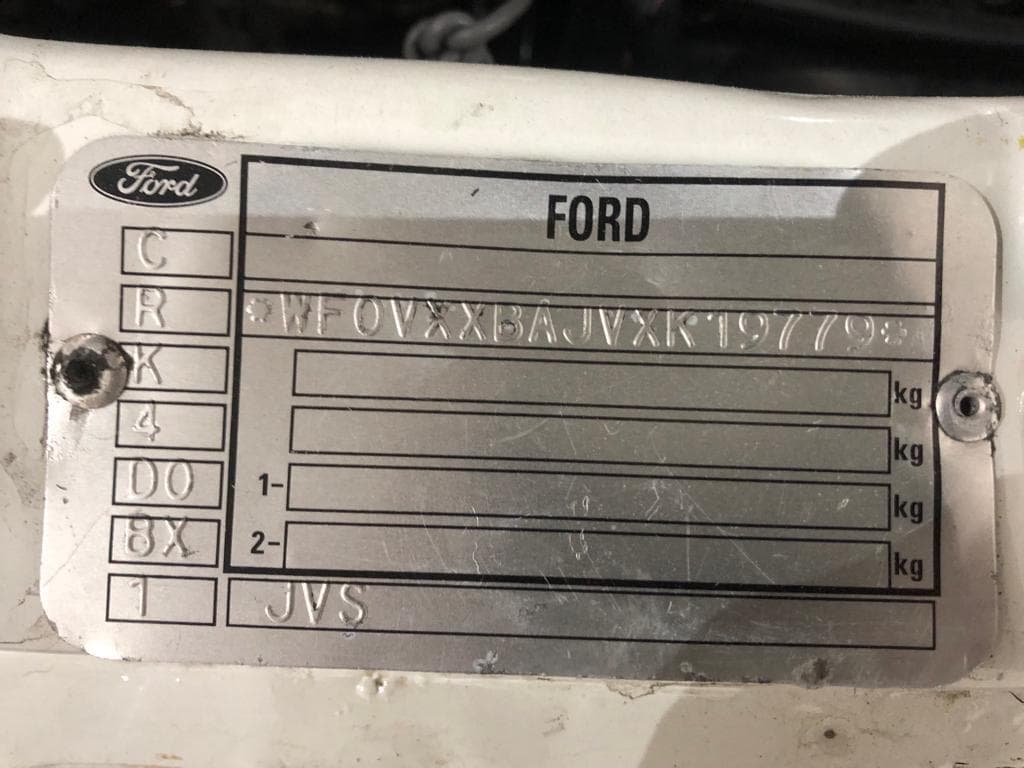 Ford Fiesta Van 1.8 · Ano 1999 — imagem 5