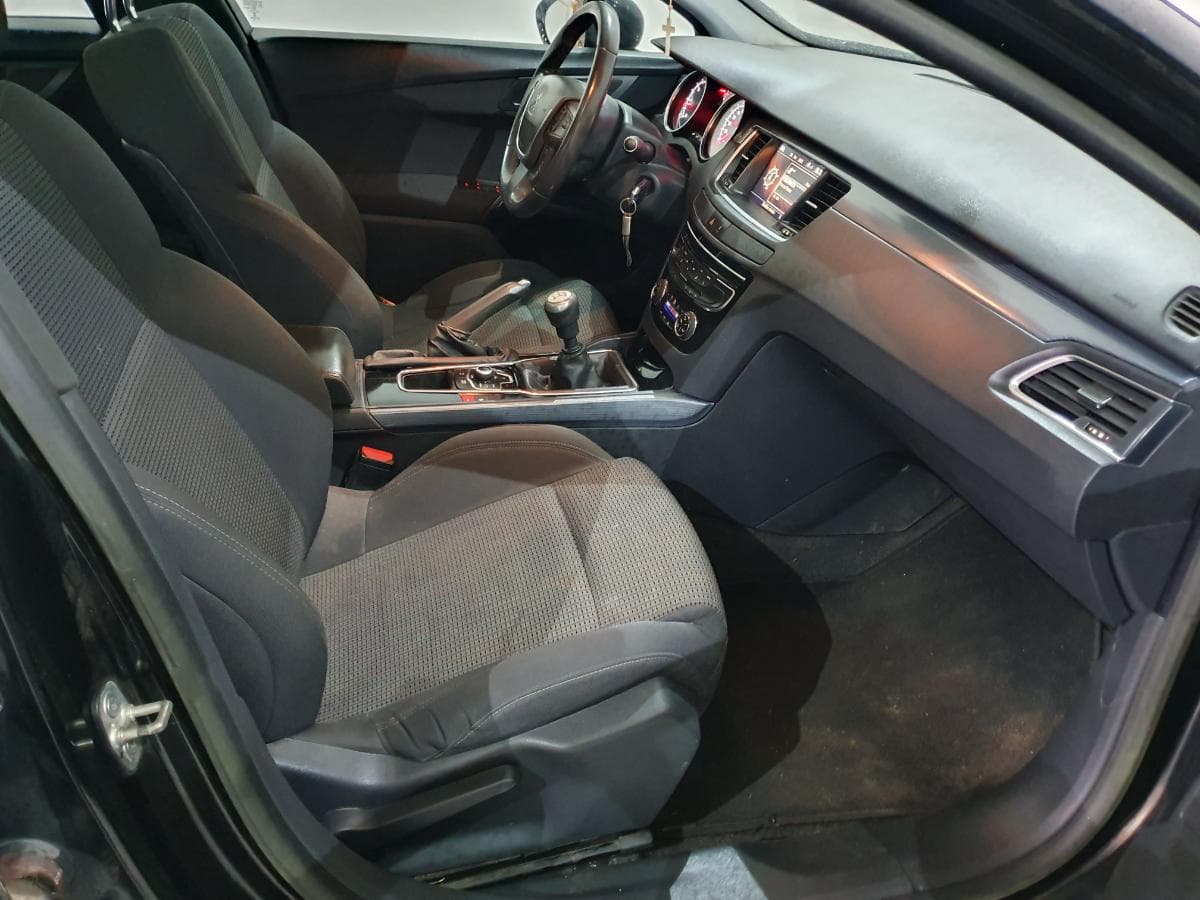 Peugeot 508 SW 1.6 HDI · Ano 2013 — image 29