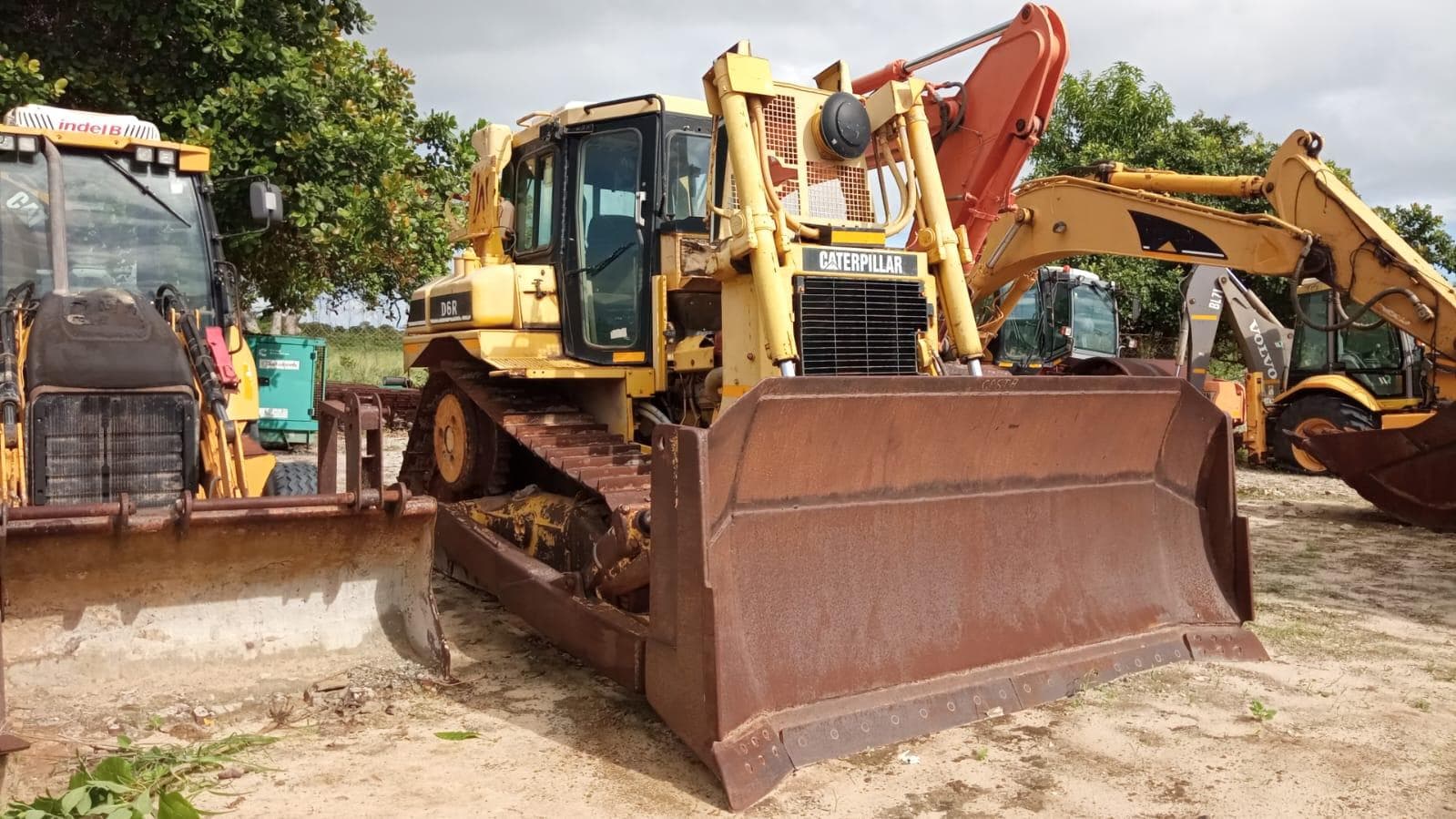 Bulldozer Caterpillar D6R
